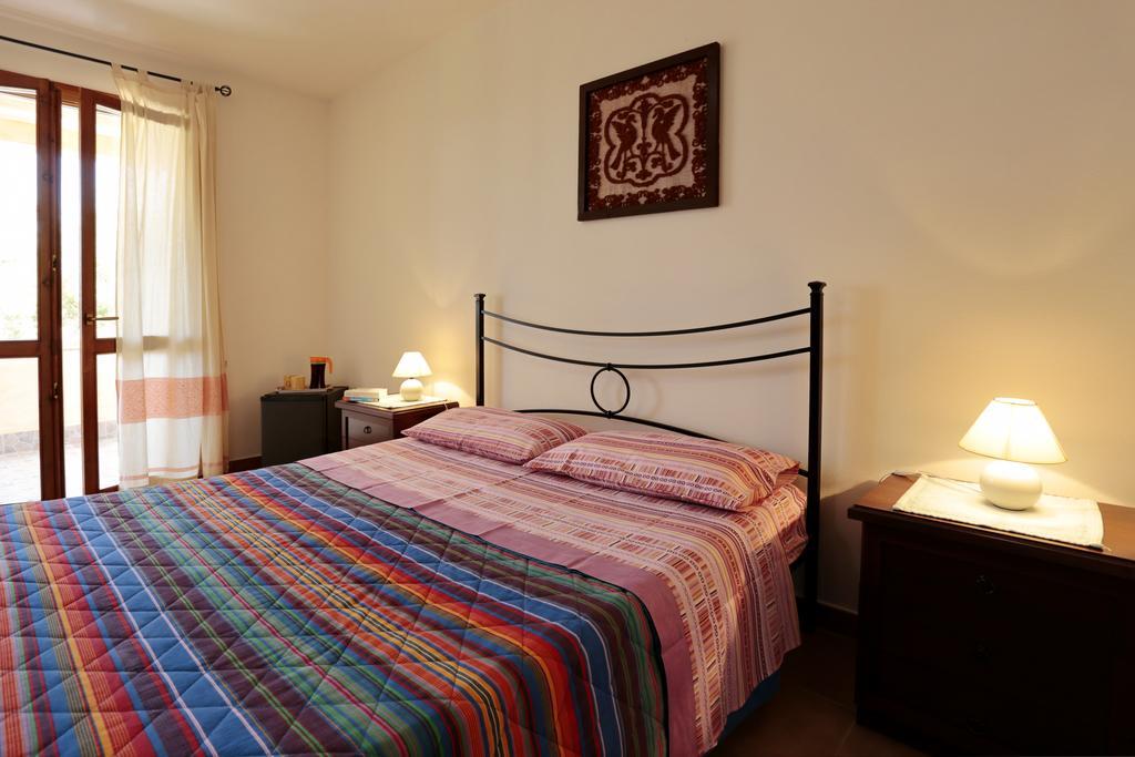 Bed&breakfast Le Camelie Alghero Eksteriør billede
