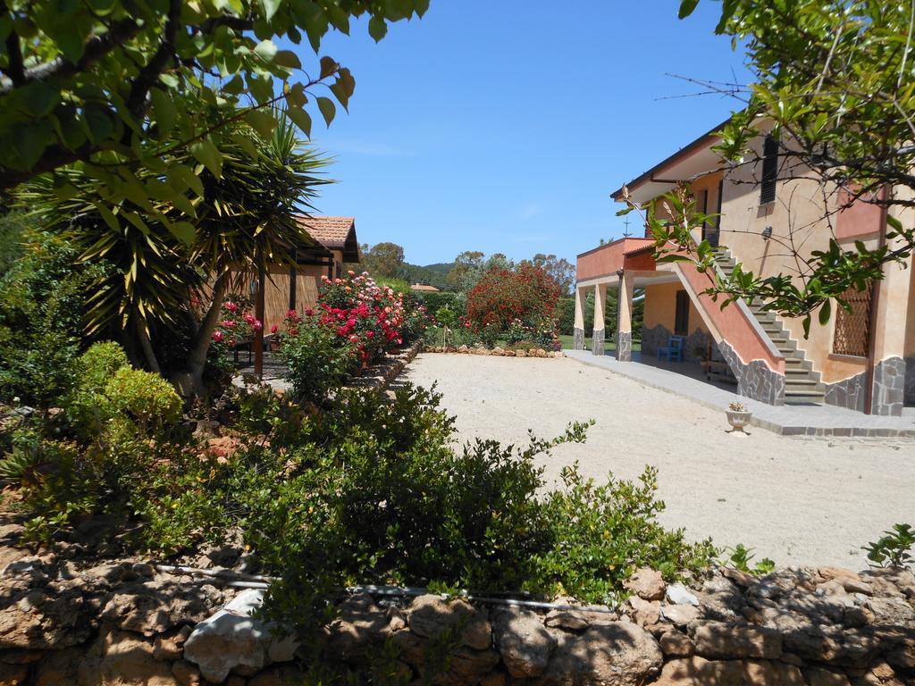 Bed&breakfast Le Camelie Alghero Eksteriør billede